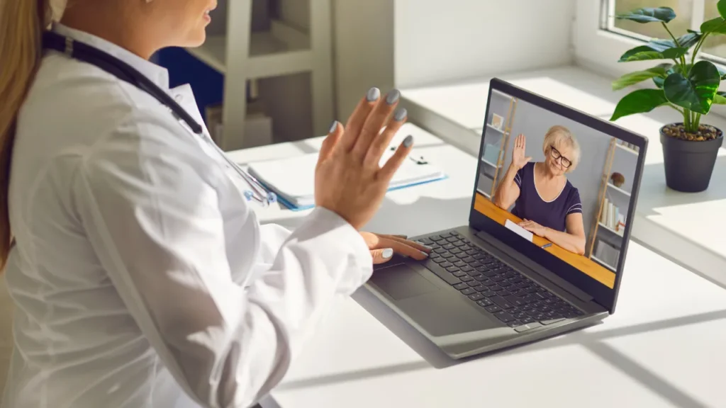 Consulta online: a nova forma de cuidar da sua saúde Consulta online: a nova forma de cuidar da sua saúde